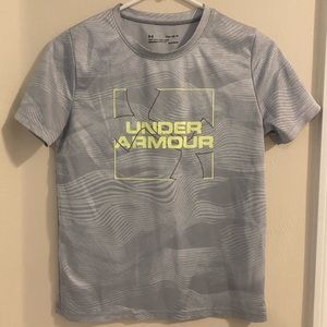 Dry fit shirt - Under Armour - Youth Large